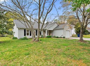 588 Covington Ridge Rd, Winston Salem, NC 27107