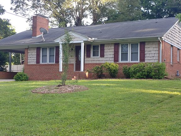 4th image of 320 Idlewild Dr