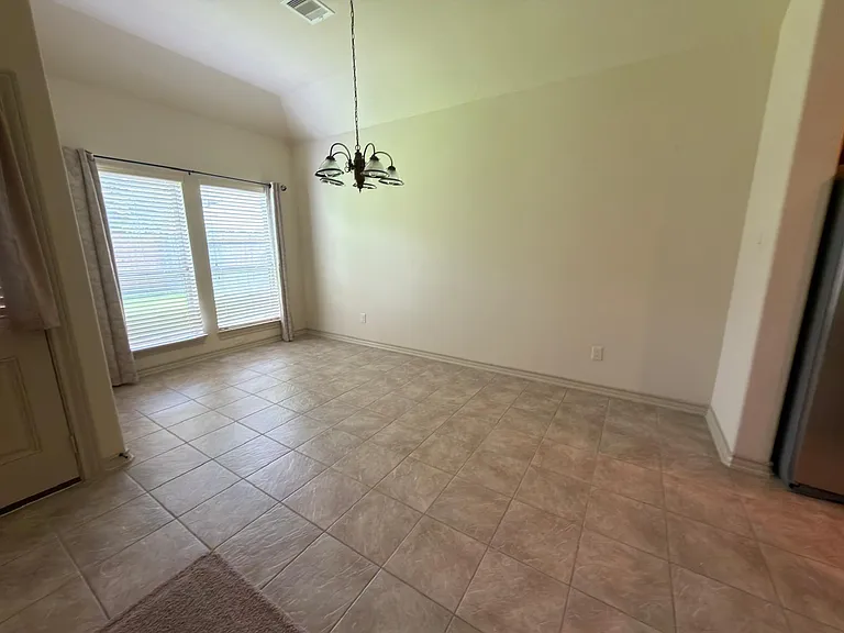3419 Selene Dr — Photo 23
