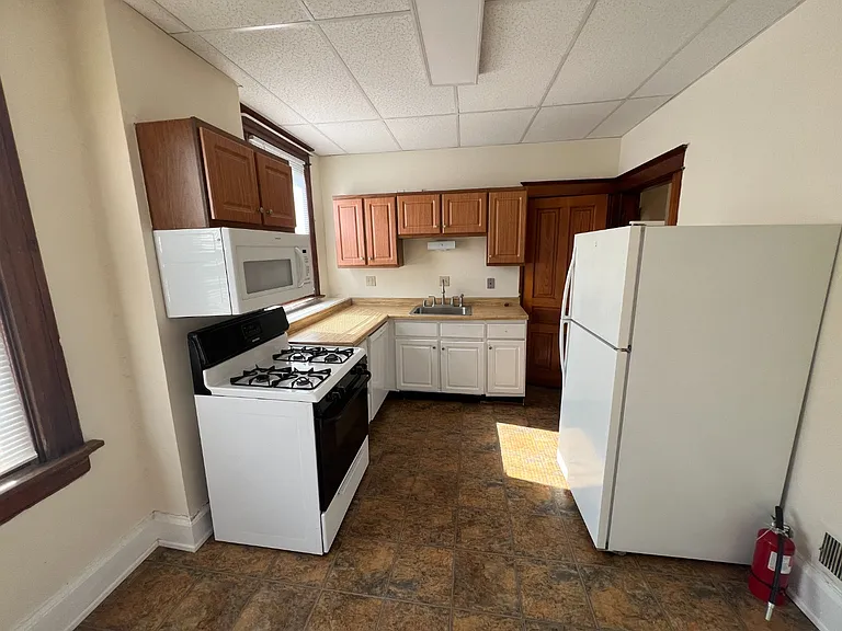 3020 Euclid Ave #3 — Photo 4