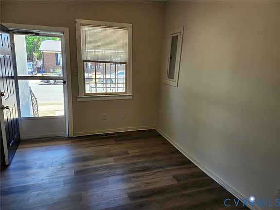 5th image of 332 Grayson St