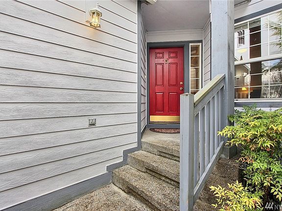 3rd image of 6822 131st Street Ct E