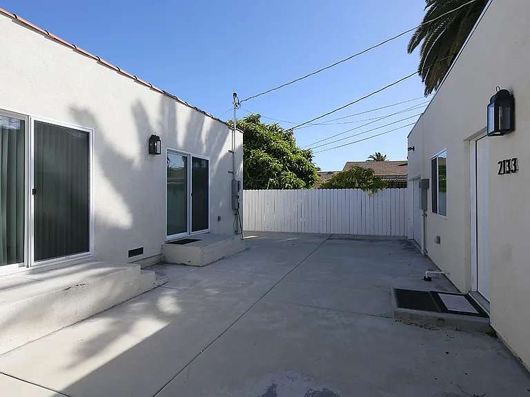 2131-2133 S Cloverdale Ave #ADU — Photo 9