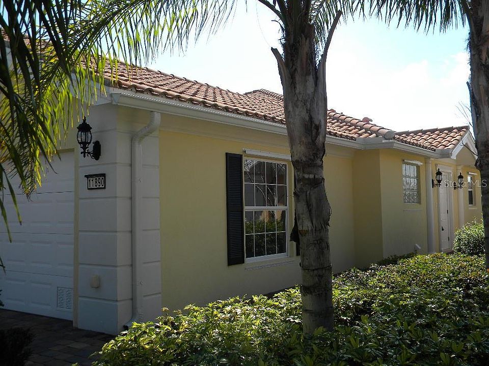 1st image of 11890 Delfina Ln