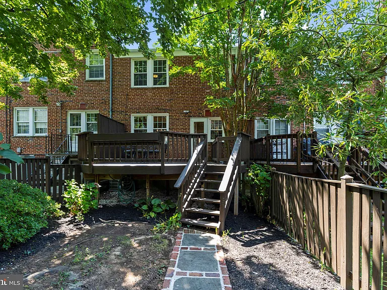 218 Blenheim Rd — Photo 31