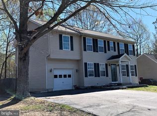 8915 Leeds Ct, Fredericksburg, VA 22408