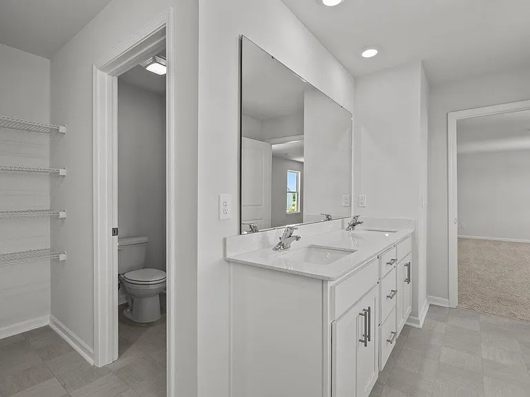 1025 Queensland Ln — Photo 10
