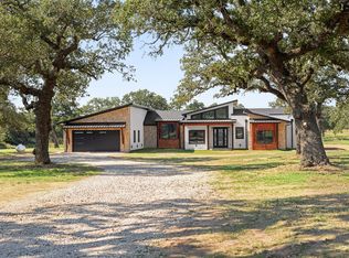 1572 Faulkner Rd, Sunset, TX 76270