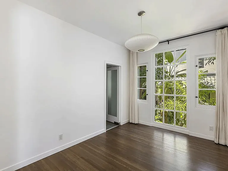 8491 Fountain Ave — Photo 14