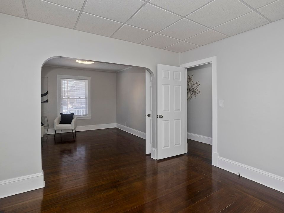 1st image of 70 Ottawa St #68