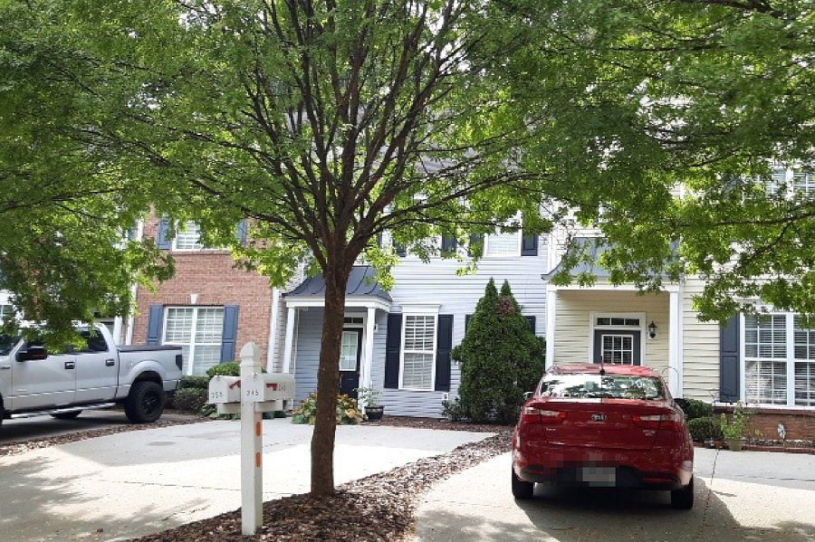 2nd image of 225 Galecrest Dr