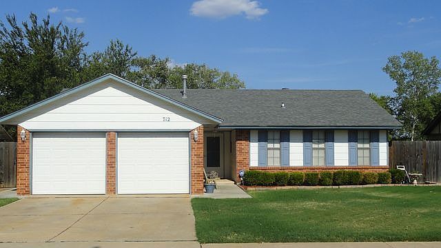 1st image of 712 Cottonwood Dr