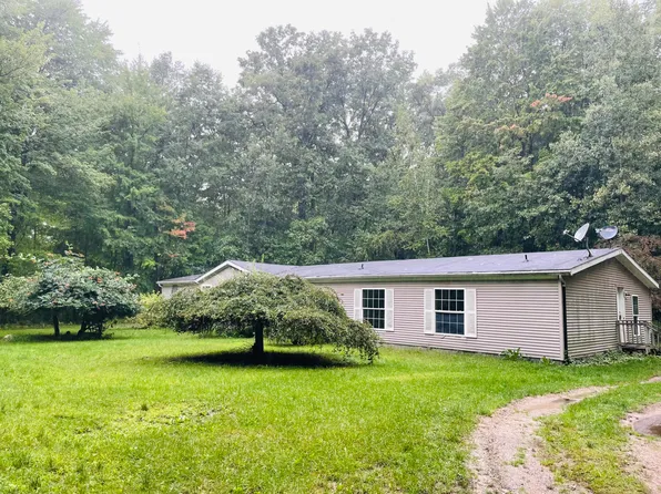 23093 40th Ave, Barryton, MI 49305