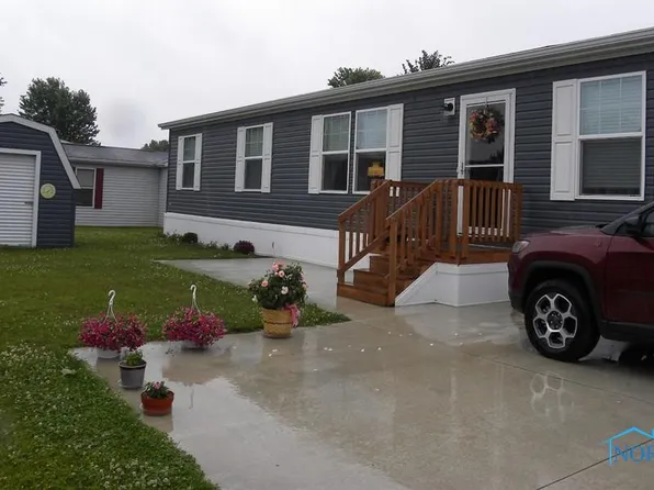 14900 County Road H #83, Wauseon, OH 43567