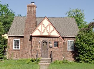 10 S Cedar Ave, Berlin, NJ 08009