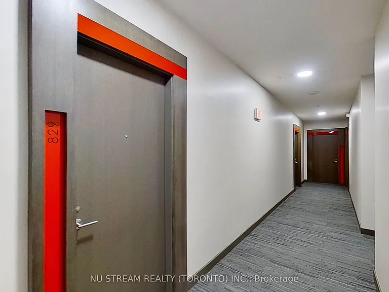 560 Front St W #829 — Photo 6