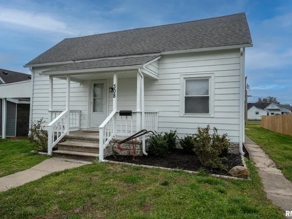 308 N 18th St, Herrin, IL 62948