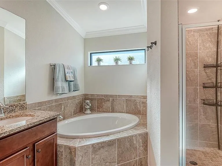 5537 Palmer Cir #201 — Photo 31