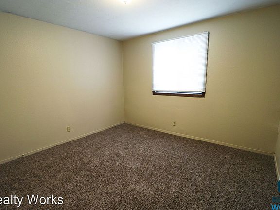 5th image of 2821 A St #1