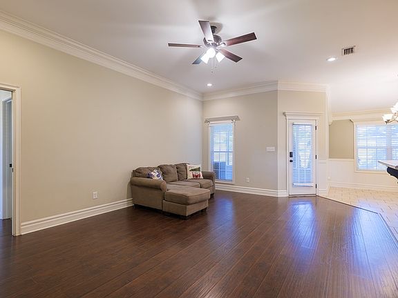 3rd image of 4063 Glen Laurel Dr E