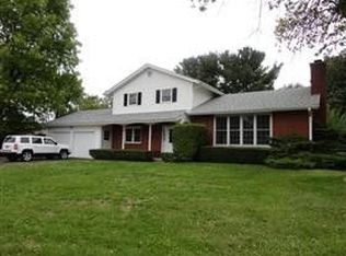 1015 Princess Ct, Platteville, WI 53818