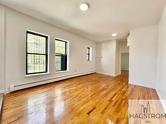 Rented by Hagstrom Management Inc | media 11