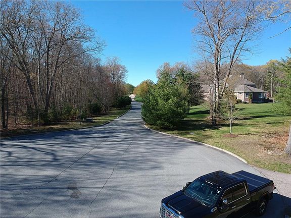 3rd image of 150 Lenihan Ln