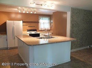 3rd image of 926 Foley Dr