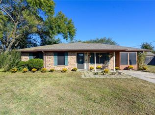 6 Cole Cir, Krum, TX 76249