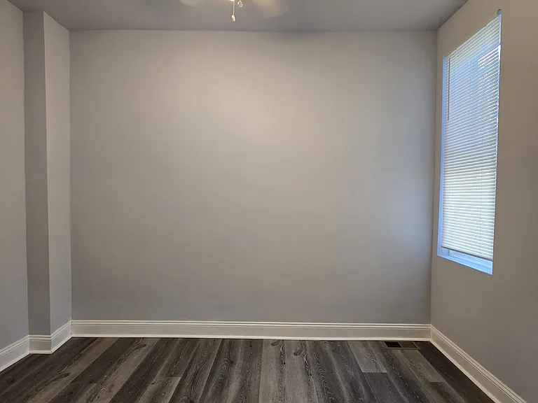 2825 W Clementine St — Photo 11