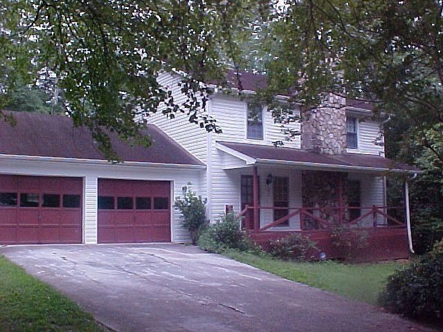2261 Rock Creek Dr.