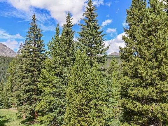 3rd image of 29 Rocky Mountain Way