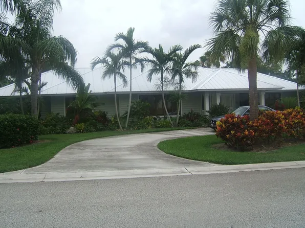 118 Hillcrest Dr, Sewalls Pt, FL 34996