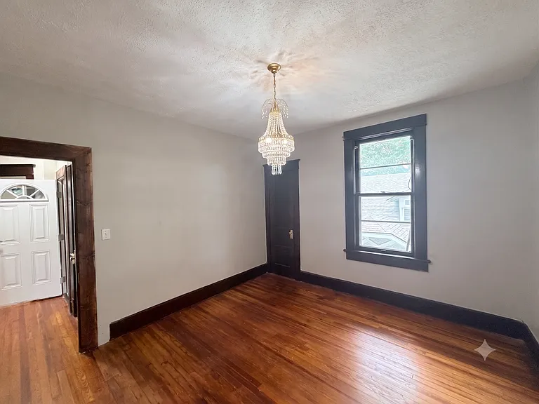1258 Agnes Pl — Photo 34