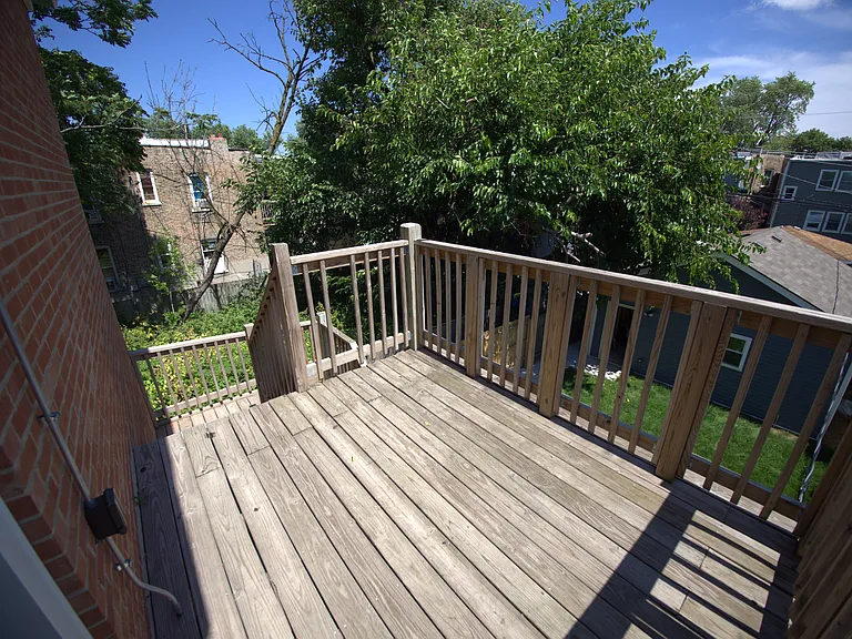 1051 N Lawndale Ave #2 — Photo 16