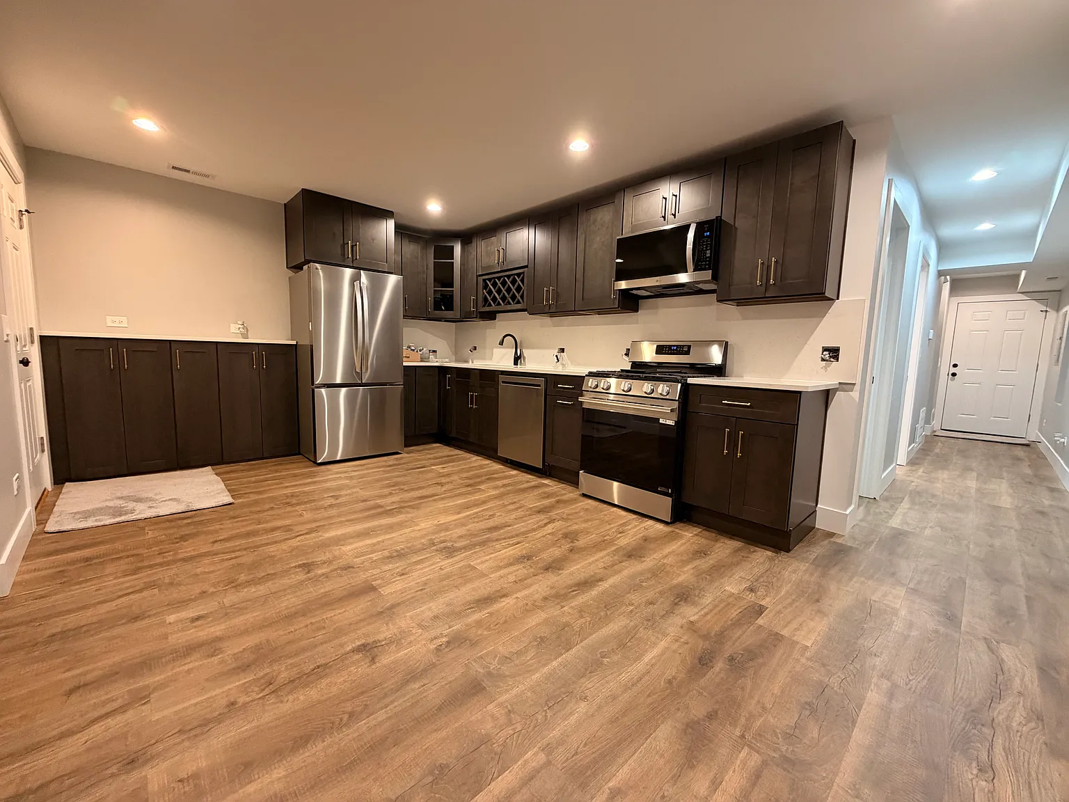 2 bed, $1,795 — Photo 3