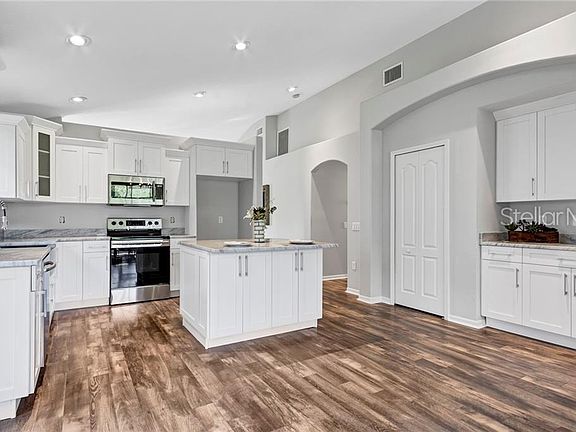 5th image of 19258 Fishermans Bend Dr