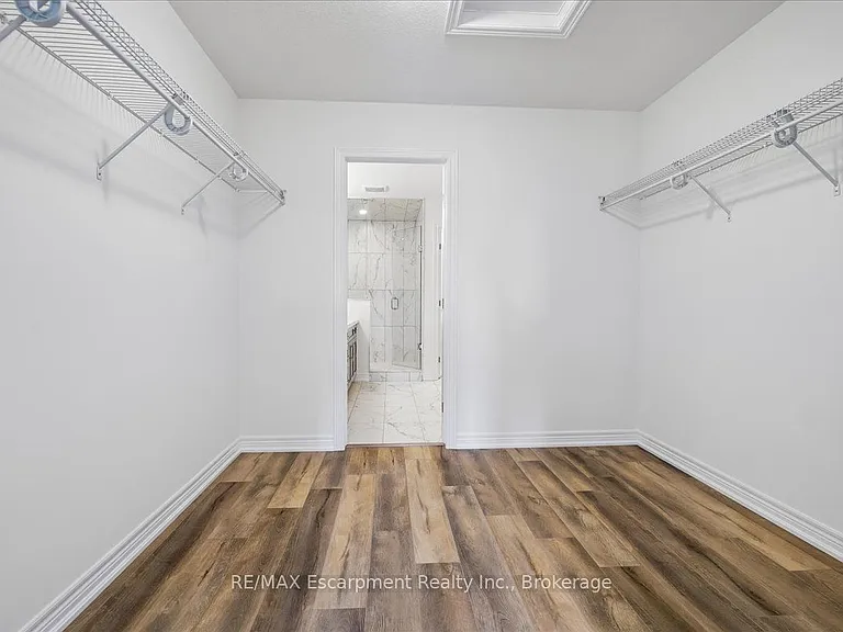 76 Valley Trail Pl — Photo 25