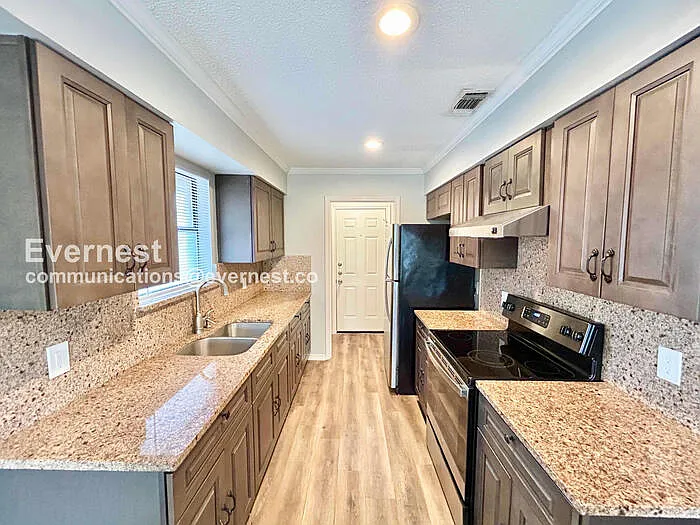 7316 Glen Haven Dr — Photo 6