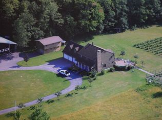 40340 Upper Worham Rd, Chassell, MI 49916