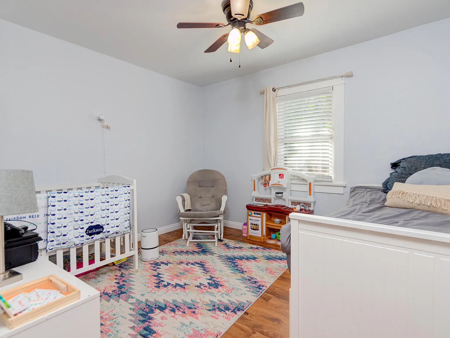 3 bed, 1142 sqft, $3,700 — Photo 4