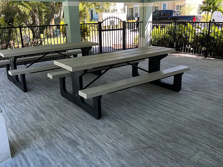 8353 Shallow Creek Ct — Photo 13