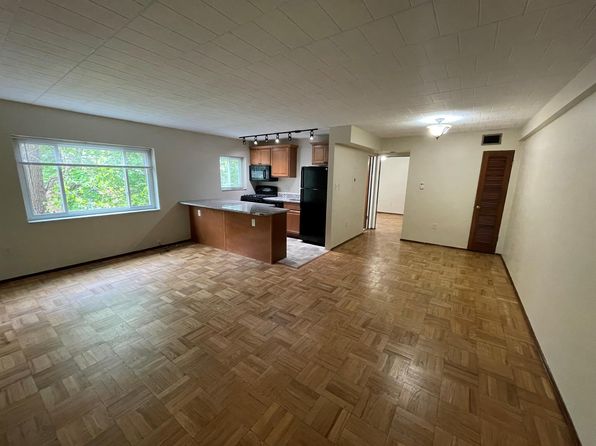 124 Lacrosse St #204