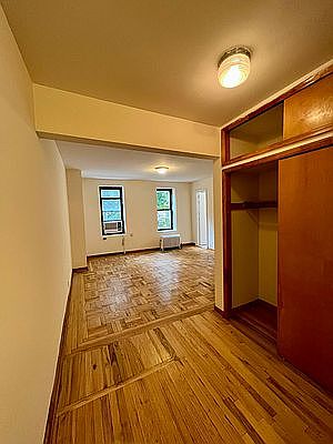 2nd image of 146 W 79th St APT 1C