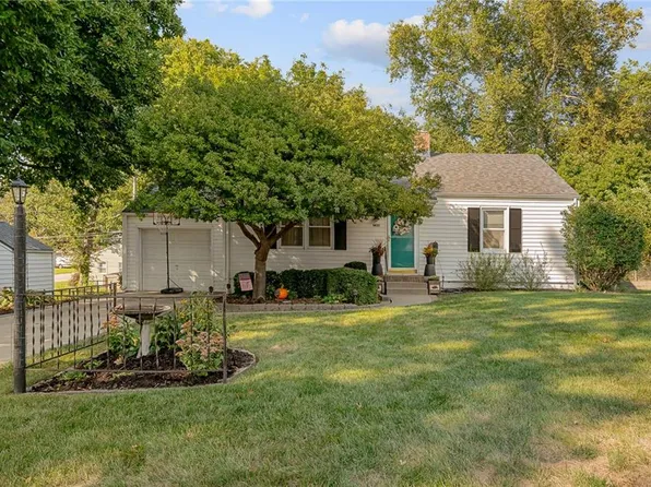 2308 NE 52nd Ter, Kansas City, MO 64118