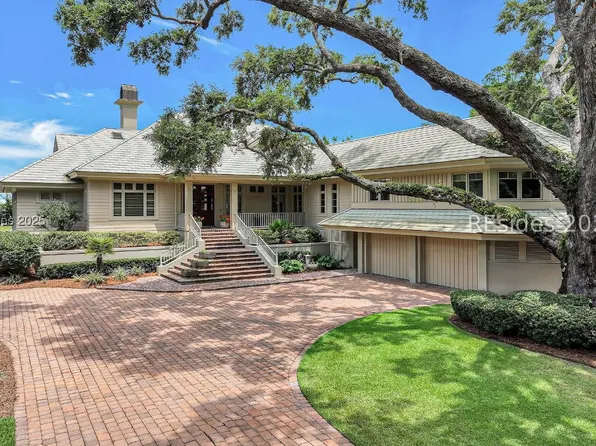 11 Marsh Dr, Hilton Head Island, SC 29928