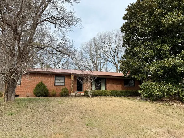 695 8th St N, Guin, AL 35563