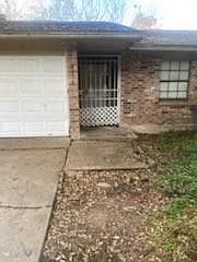 3 bed, 2.0 bath, 1358 sqft, $1,650 — Photo 3