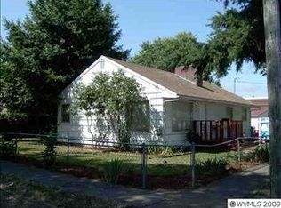 320 W Locust St, Stayton, OR 97383