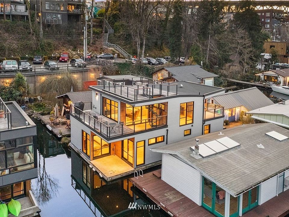 1st image of 3146 Portage Bay Pl E APT G